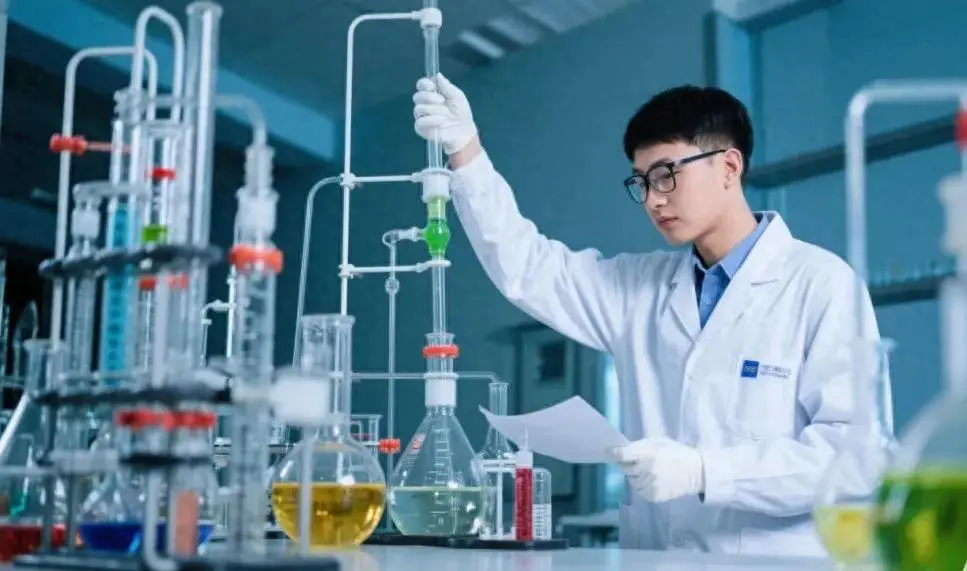 高考志愿參考：能源化學(xué)工程，一個(gè)被名字耽誤的寶藏專業(yè)！未來10年人才缺口百萬