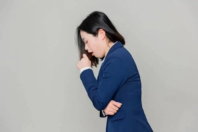 復(fù)方菠蘿蛋白酶腸溶片！化黏痰消炎癥緩痙攣，專攻三類咳喘問題